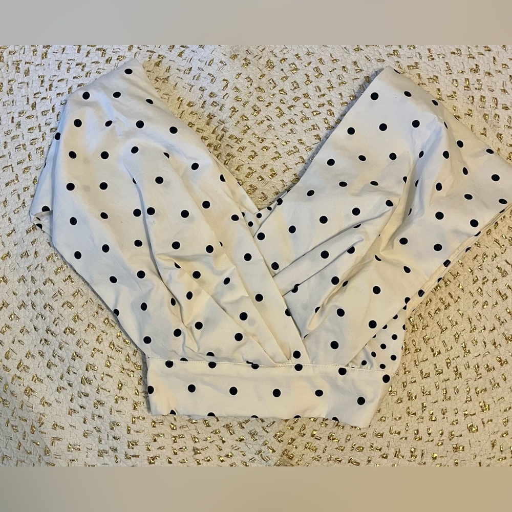 Xi- White Top